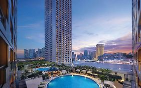 Swissotel The Stamford Hotel 5*